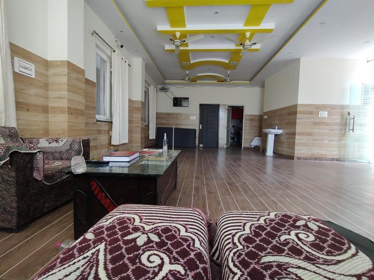 Hotel Aman Rishīkesh 外观 照片